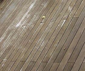 mahogany_decking_weathering.jpg