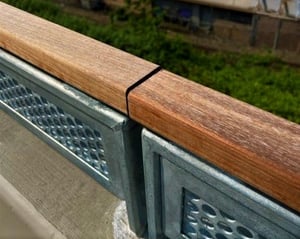 Alaskan Way Machiche railing closeup