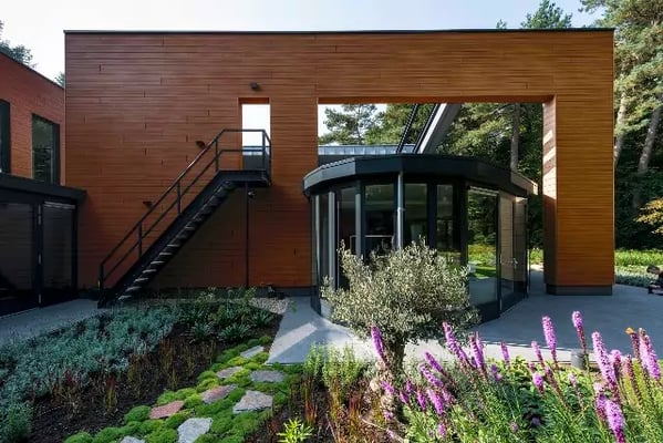 Wood Sidings Help Connect Architectural Designs to Nature