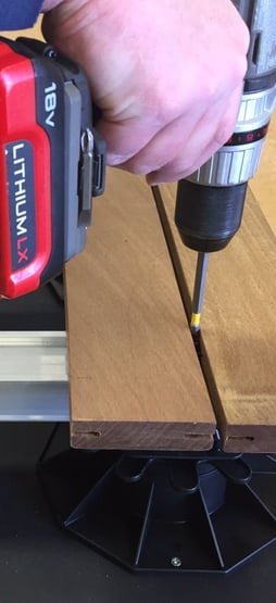 Eurotec Twin System Holder fastens quickly and securely