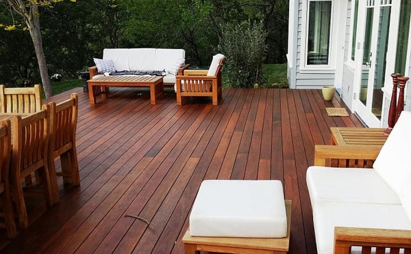 FSC Machiche hardwood decking in a backyard wood deck