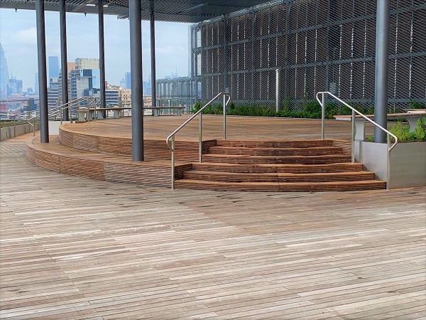 Ipe wood rooftop deck and stairs