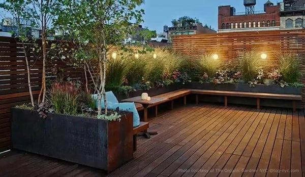 Ipe wood rooftop deck photo courtesy of The Organic Gardner @tog-nyc.com