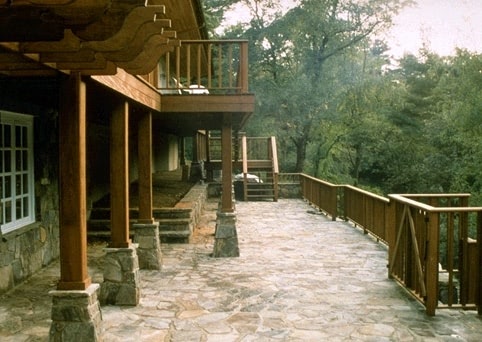 Ipe_Deck_with_large_timbers-1