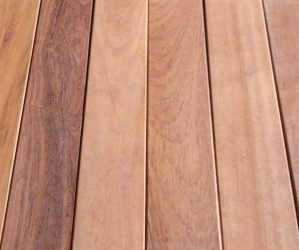 Samples of Jatoba decking typical color and grain variations from Mataverde Decking