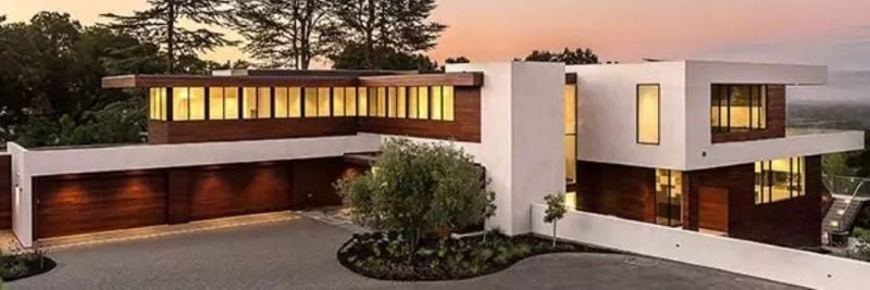 Mataverde Machiche hardwood rainscreen siding on a custom home