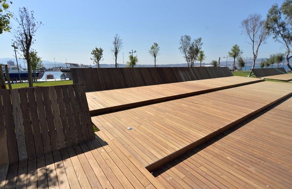 Mataverde thermowood multi-level deck