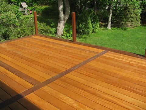 Ipe and Garapa Wood Decking Create a Striking Design