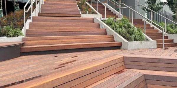 FSC Ipe Rooftop Deck Showcases Sustainable Aesthetics
