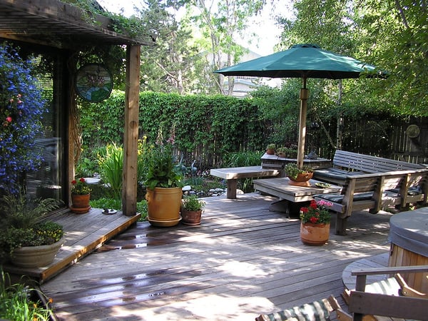 Hardwood decking materials make for excellent garden decks