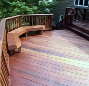 fileMataverde Ipe deck with built-in benches and Ipe railing