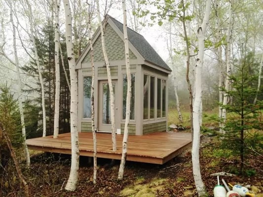 Tiny Home Gets a Gorgeous Garapa Hardwood Deck