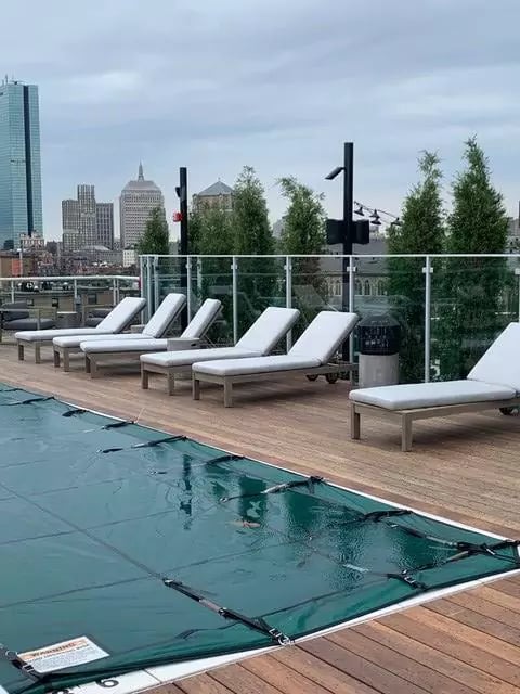 ipe-decking-at-pool-on-rooftop-deck