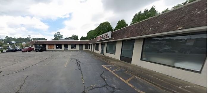 screengrab strip mall abandoned pre Matunuck